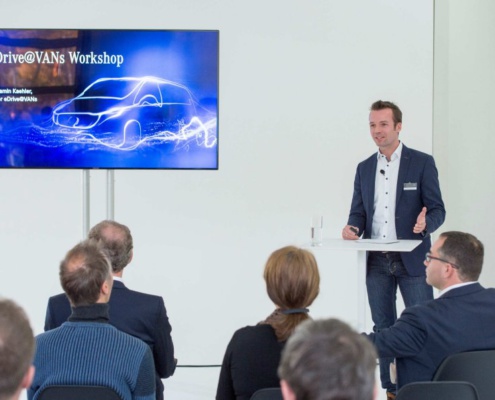 02-electrified-mercedes-benz-vito-for-commercial-vans-customers-2560x1440