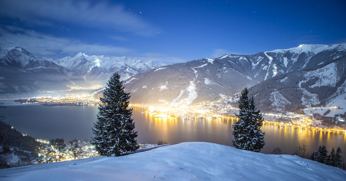 winter---nachtaufnahme-von-zell-am-see-kaprun1